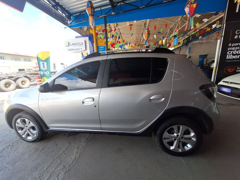 Renault SANDERO STEPWAY Flex 1.6 16V 5p