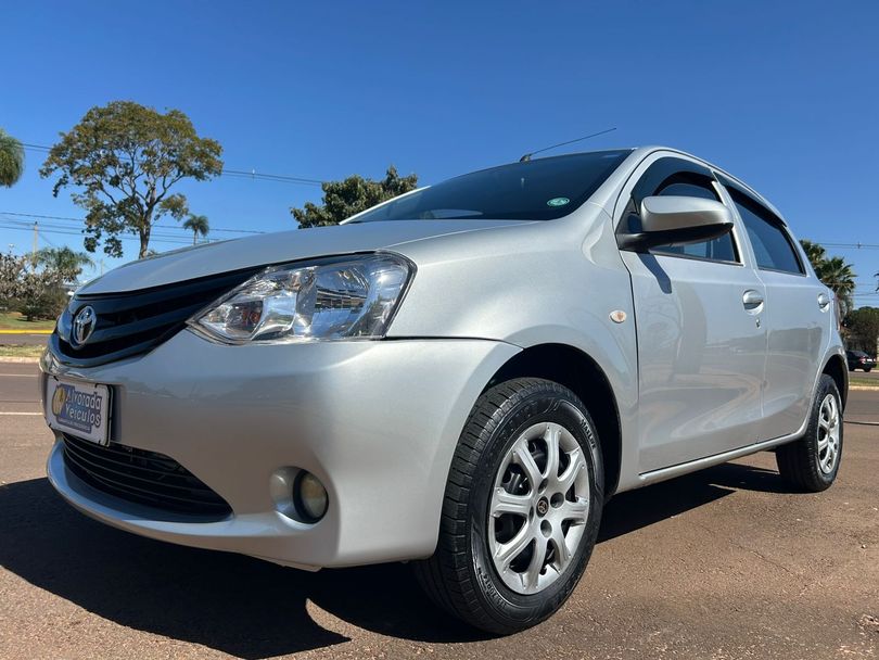 Toyota ETIOS X 1.3 Flex 16V 5p Mec.