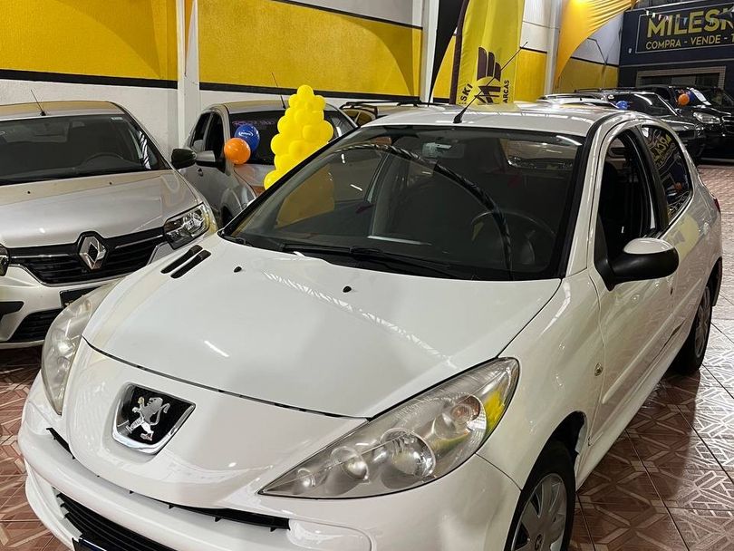 Peugeot 207 XR 1.4 Flex 8V 5p