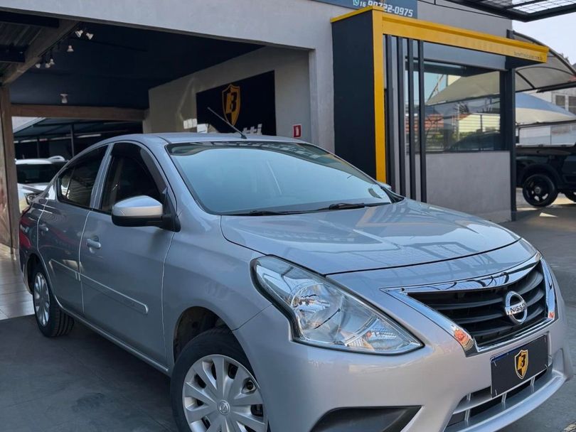 Nissan VERSA 1.0 12V FlexStart 4p Mec.