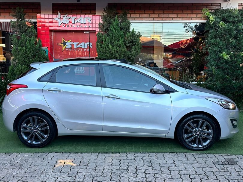 Hyundai i30 1.8 16V Aut. 5p