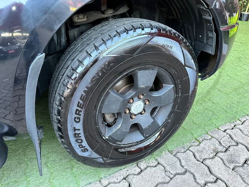 Nissan Frontier SEL CD 4x4 2.5 TB Diesel Aut.