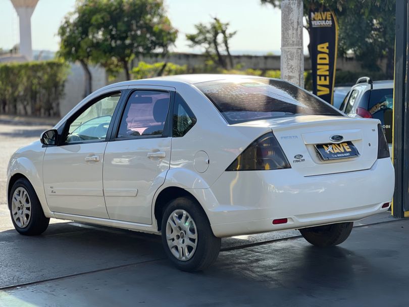 Ford Fiesta Sedan 1.6 16V Flex Mec.