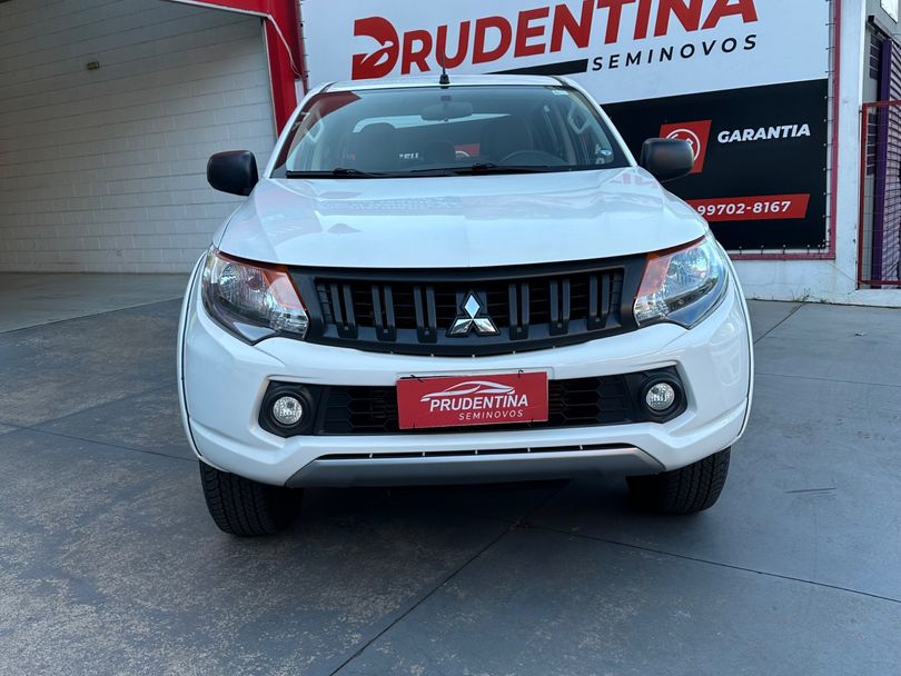 Mitsubishi TRITON SPORT GL