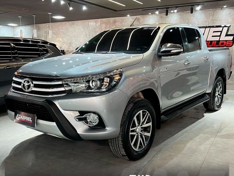 Toyota Hilux CD SRX 4x4 2.8 TDI 16V Diesel Aut.