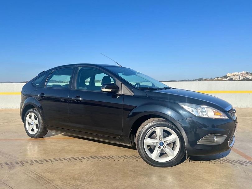 Ford Focus 2.0 16V/ 2.0 16V Flex 5p
