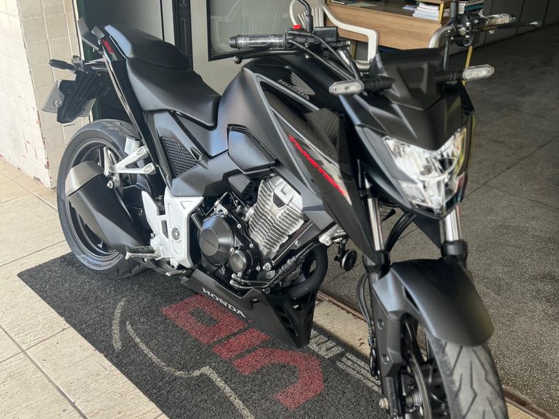 HONDA CB 300F Twister Flex