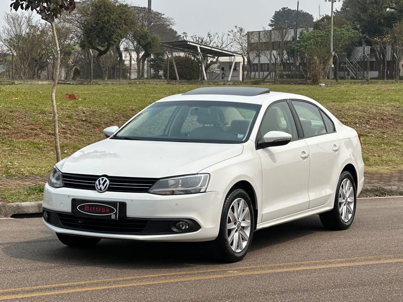 VolksWagen JETTA Comfortline 2.0 T.Flex 8V 4p Tipt.