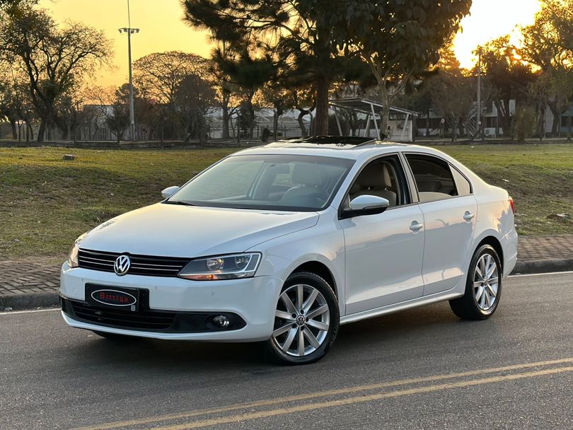 VolksWagen JETTA Comfortline 2.0 T.Flex 8V 4p Tipt.