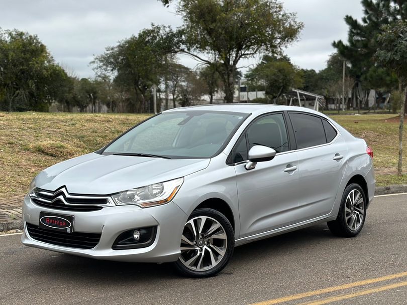 Citroën C4 LOUNGE Tendance 2.0 Flex 4p Aut.