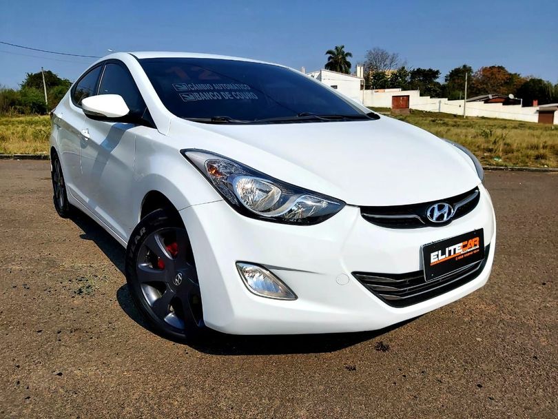 Hyundai Elantra GLS 1.8 16V Aut.