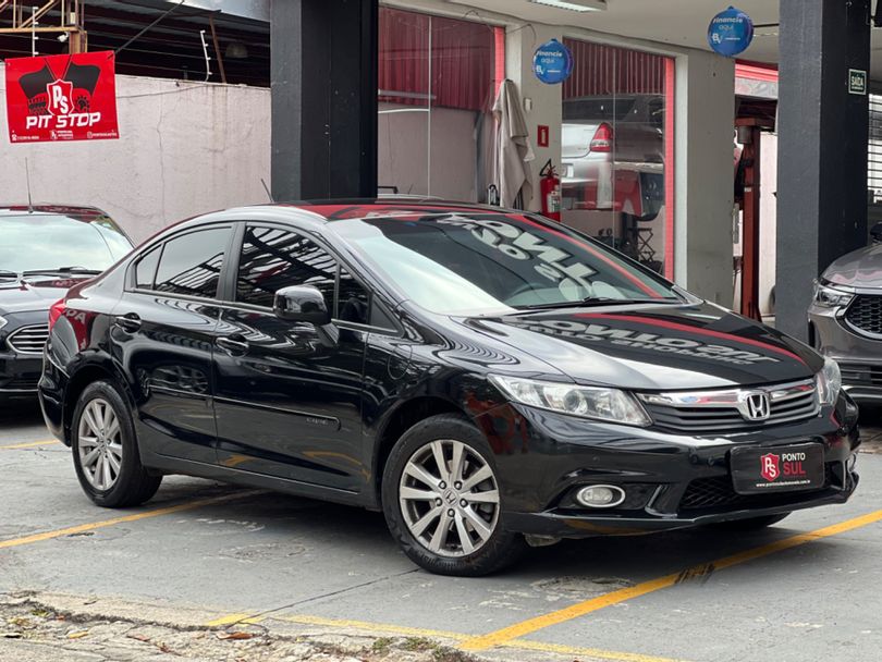 Honda Civic Sedan LXS 1.8/1.8 Flex 16V Mec. 4p