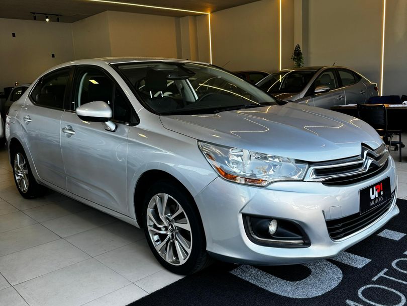 Citroën C4 LOUNGE Tendance 2.0 Flex 4p Aut.