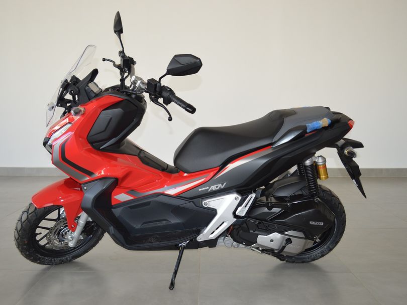 HONDA ADV 150
