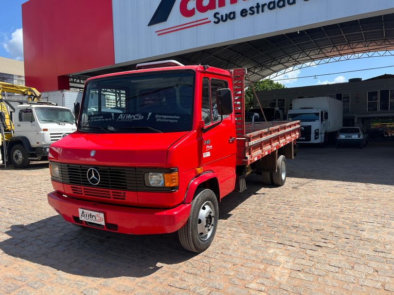 MERCEDES-BENZ 710/ 710 Plus 2p (diesel)
