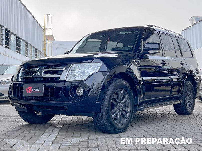 Mitsubishi Pajero HPE Full 3.2 4x4 T.I.Dies. 5p Aut