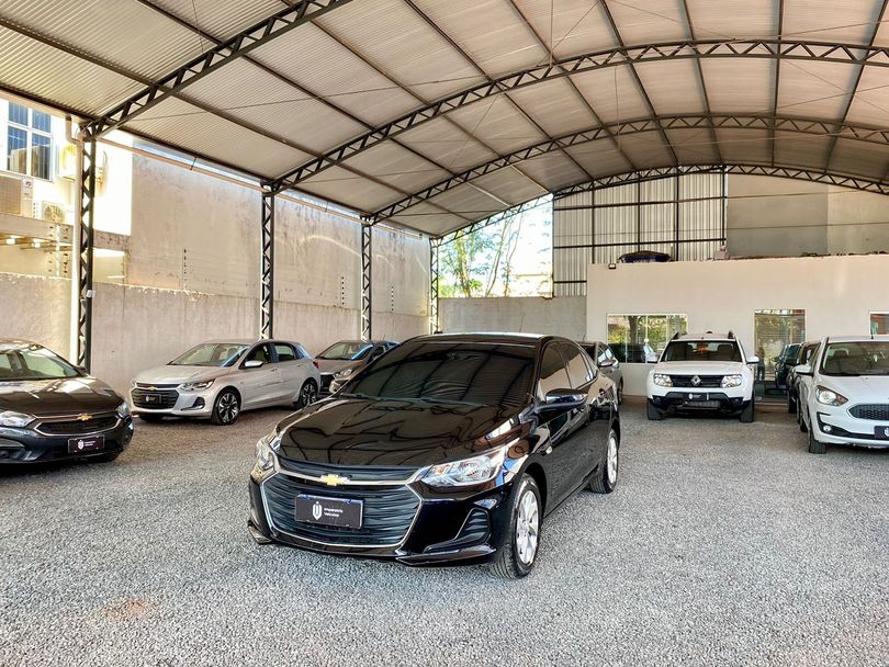 Chevrolet ONIX SEDAN Plus LT 1.0 12V Flex 4p Mec.