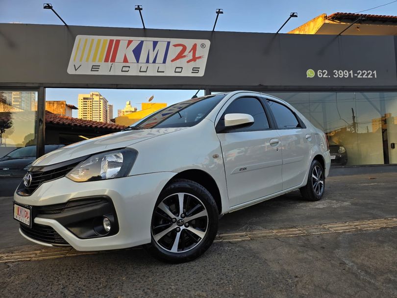 Toyota ETIOS X Plus Sedan 1.5 Flex 16V 4p Mec.