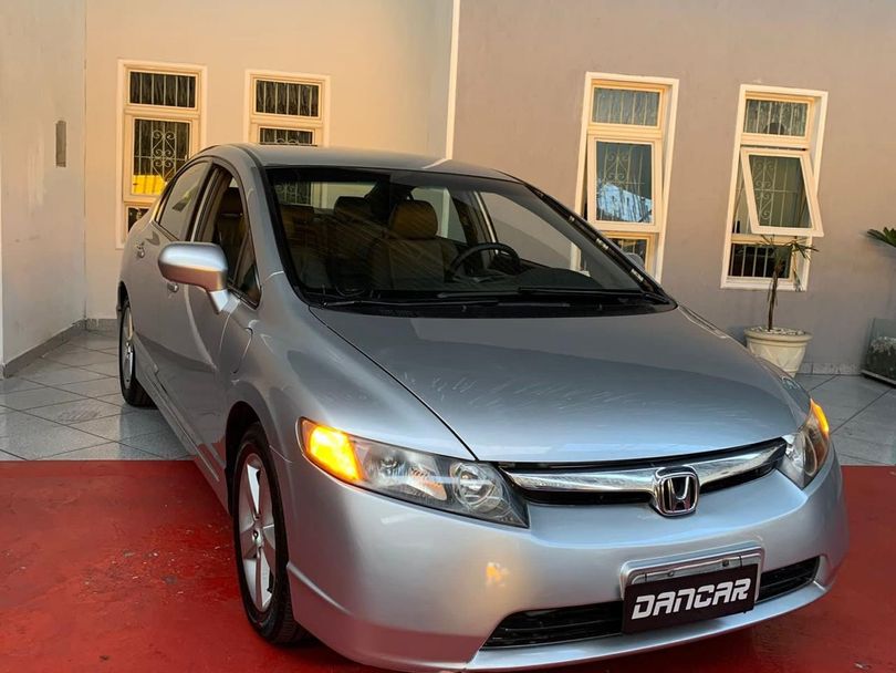 Honda Civic Sedan LXS 1.8/1.8 Flex 16V Mec. 4p