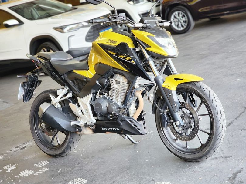 HONDA CB 300F Twister Flex