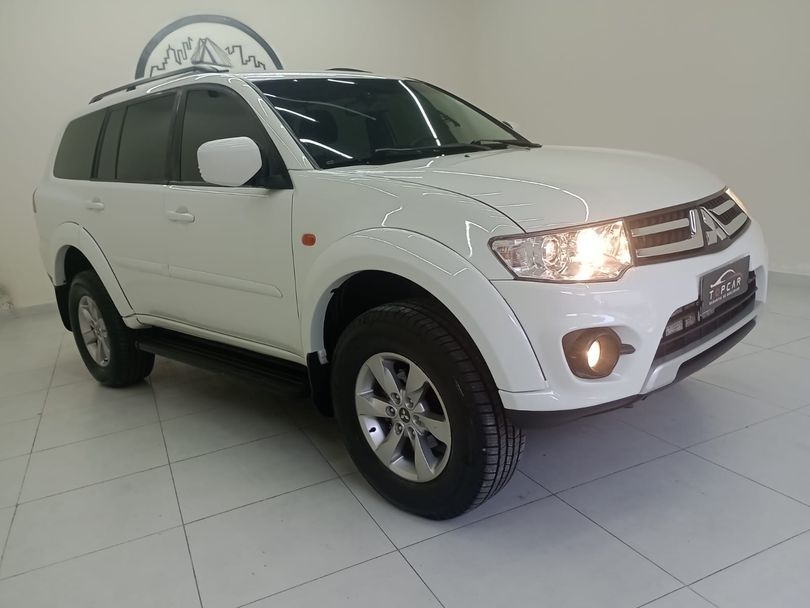 Mitsubishi Pajero DAKAR 3.2 4x4 T.I. Dies. 5p Aut.