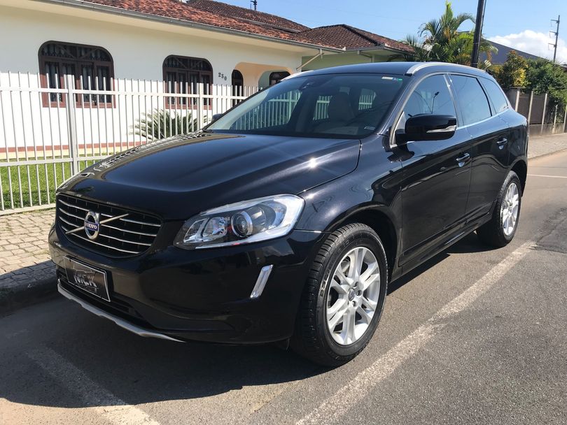 Volvo XC 60 2.0 T5  5p