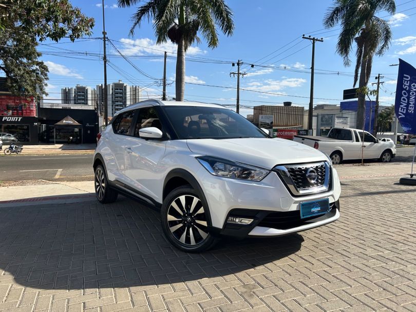 Nissan KICKS SL 1.6 16V FlexStar 5p Aut.
