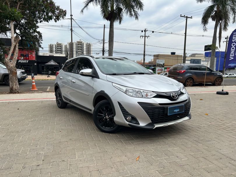 Toyota YARIS X-WAY 1.5 Flex 16V 5p Aut.