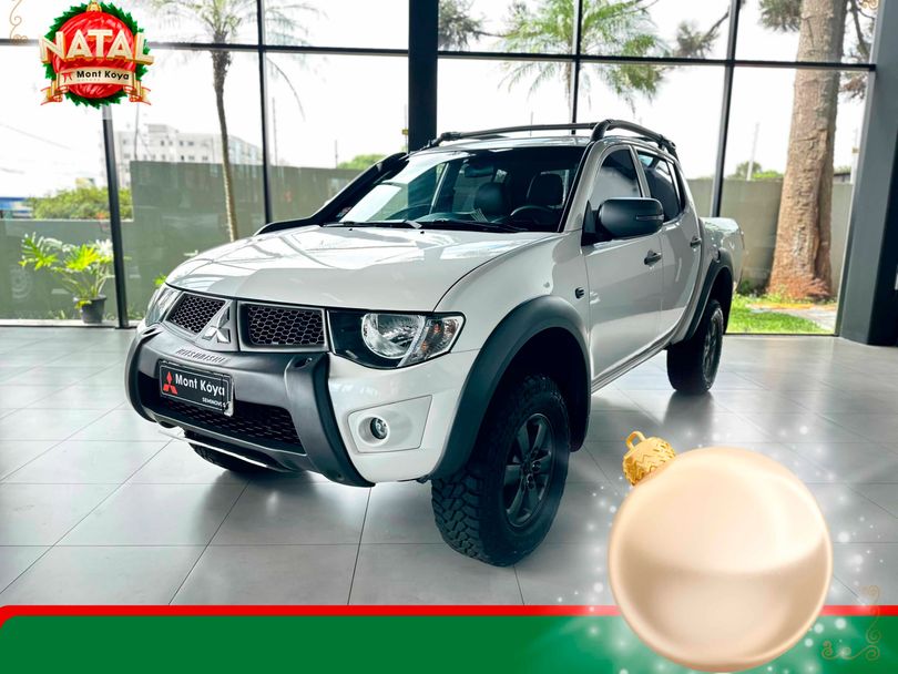 Mitsubishi L200 Triton Savana 3.2 CD TBI Dies. Mec.