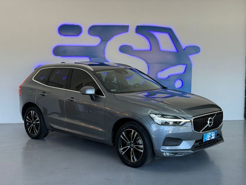 Volvo XC 60 D-5 MOMENTUM 2.0 AWD Diesel 5p
