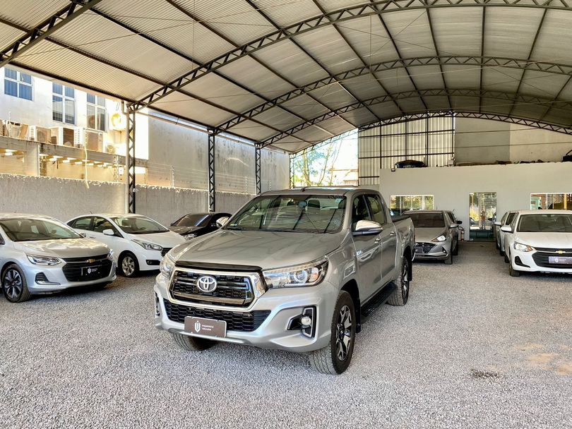 Toyota Hilux CD SRX 4x4 2.8 TDI 16V Diesel Aut.