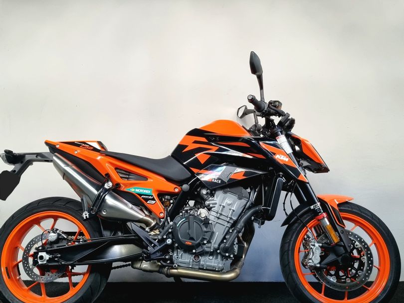 KTM ADVENTURE R