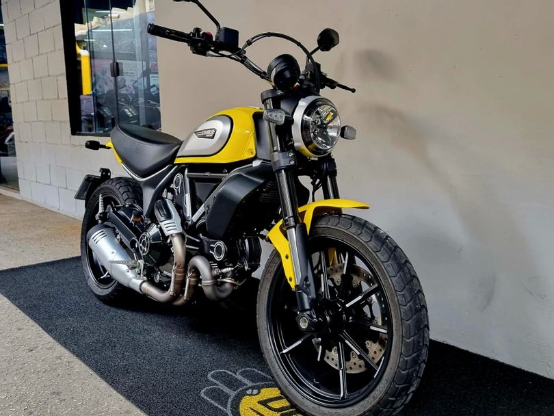 Ducati SCRAMBLER ICON 800cc