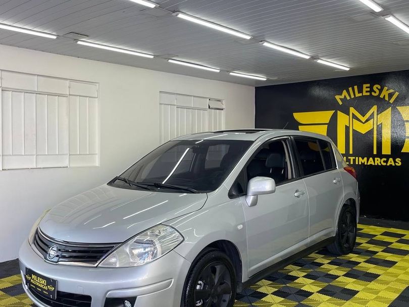 Nissan TIIDA SL 1.8/1.8 Flex 16V Aut.