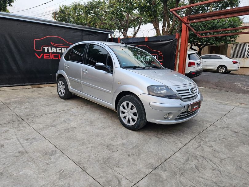 Citroën C3 GLX 1.4/ GLX Sonora 1.4 Flex 8V 5p