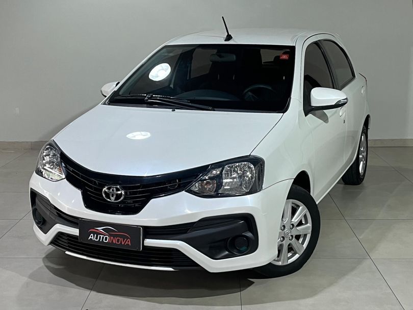 Toyota ETIOS X Plus 1.5 Flex 16V 5p Mec.