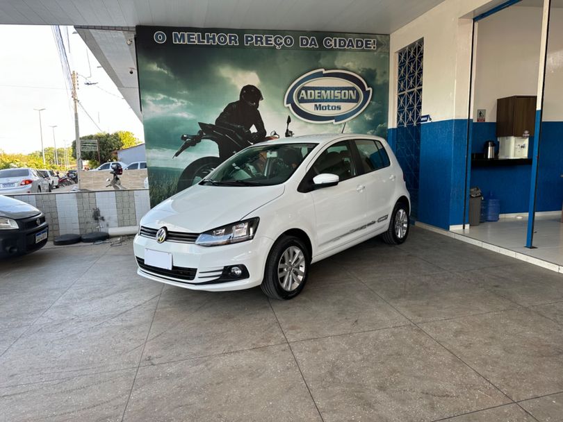VolksWagen Fox Connect 1.6 Flex 8V 5p