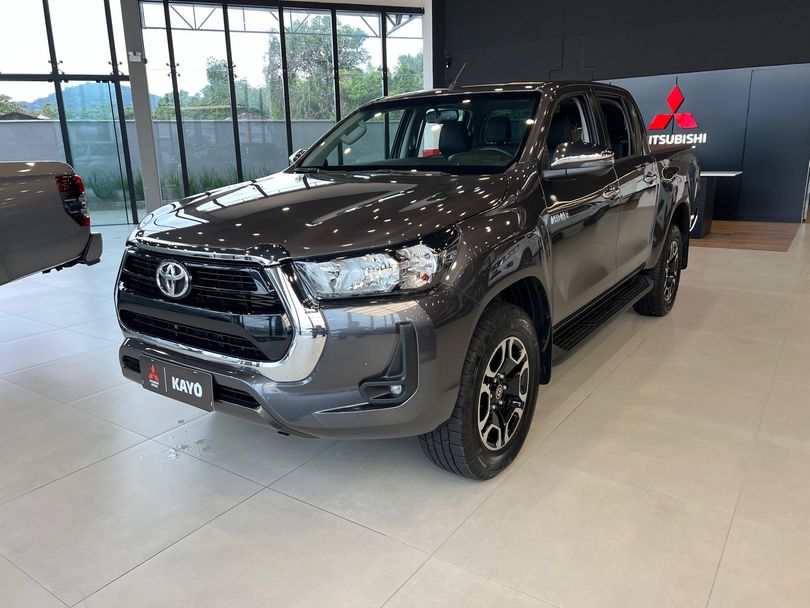 Toyota Hilux CD 2.8 TDI SRV 4WD