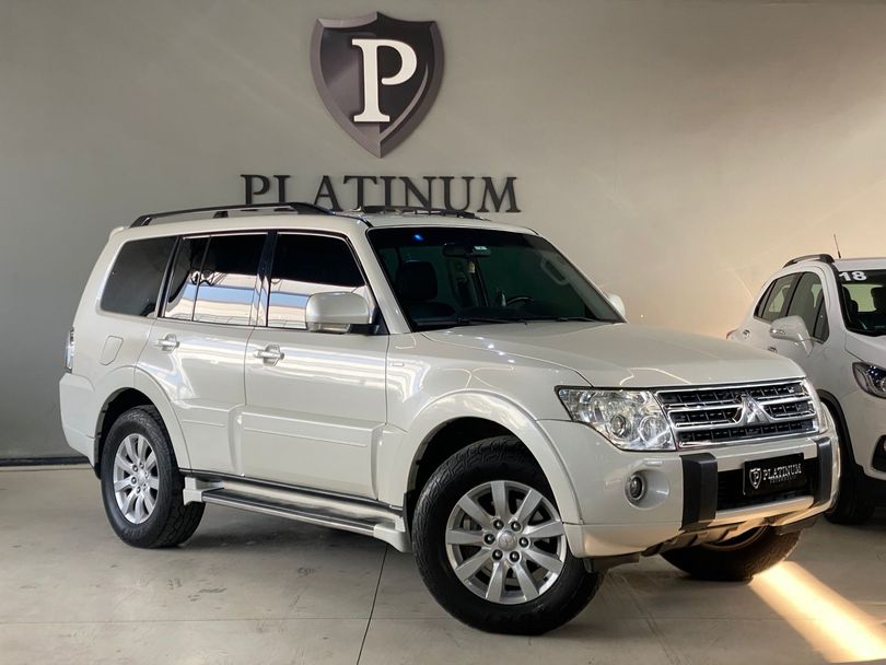 Mitsubishi Pajero HPE Full 3.2 4x4 T.I.Dies. 5p Aut