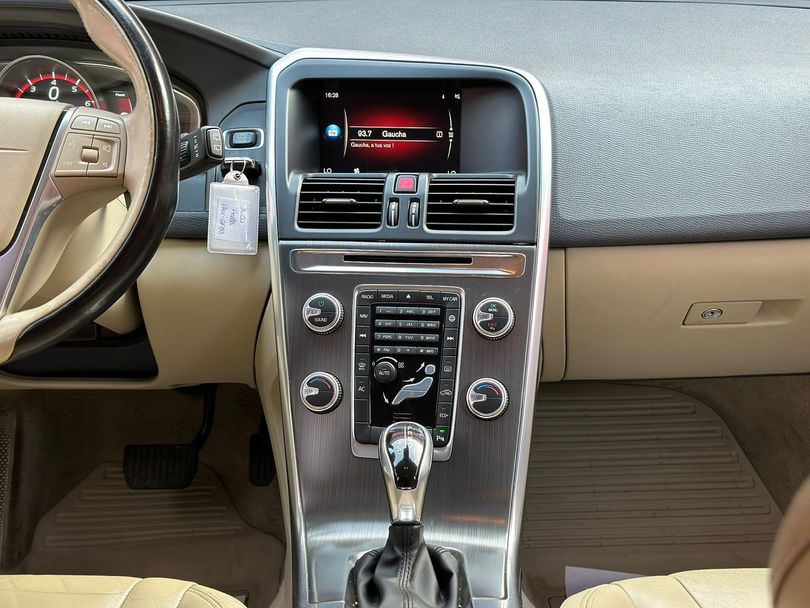 Volvo 2.0 T5 DYNAMIC