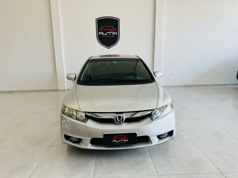 Honda Civic Sedan LXS 1.8/1.8 Flex 16V Aut. 4p