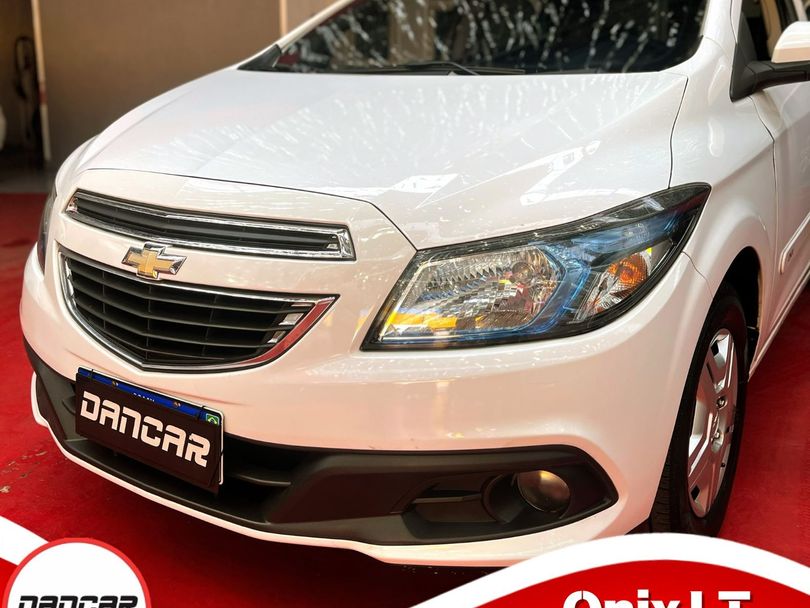 Chevrolet ONIX HATCH LT 1.0 8V FlexPower 5p Mec.