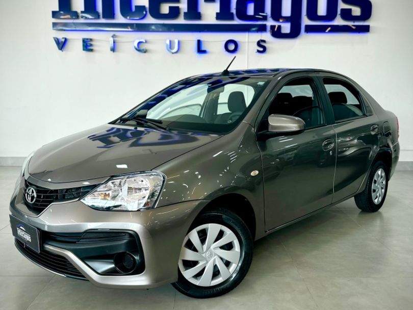 Toyota ETIOS XS Sedan 1.5 Flex 16V 4p Aut.