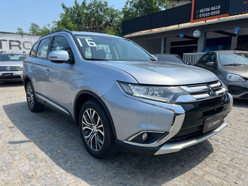 Mitsubishi OUTLANDER 2.0 16V 160cv Aut.