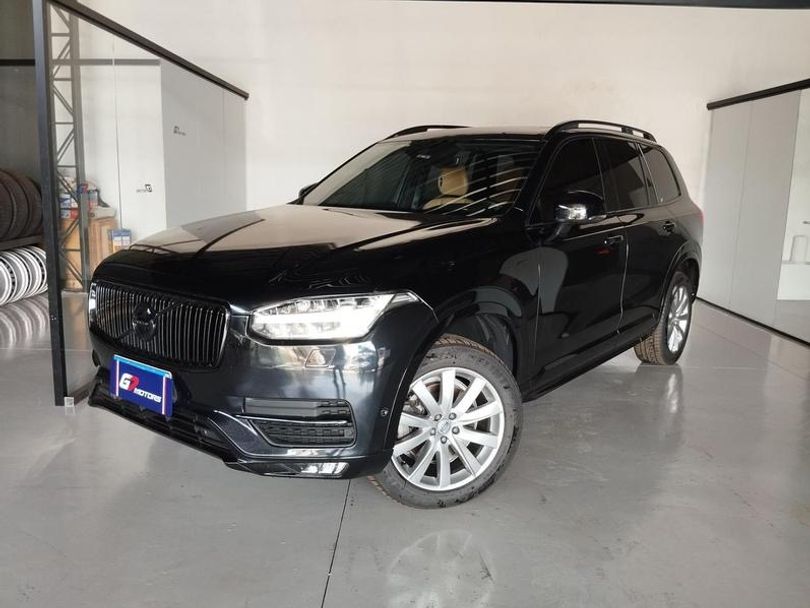 Volvo XC 90 D-5 MOMENTUM 2.0 235cv Diesel 5p