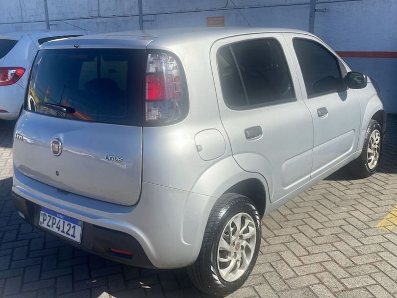 Fiat UNO DRIVE 1.0 Flex 6V 5p