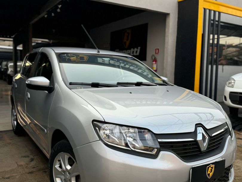 Renault SANDERO Dyna. EasyR Hi-Flex 1.6 8V
