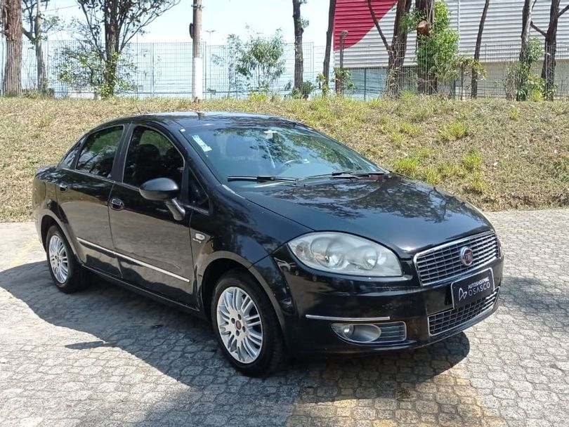 Fiat LINEA ESSENCE Dualogic 1.8 Flex 16V 4p