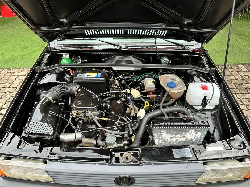 VolksWagen Gol 1000 (modelo antigo)