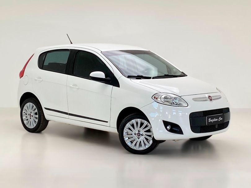 Fiat Palio ESSENCE 1.6 Flex 16V 5p